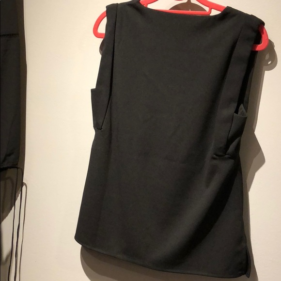 Banana Republic Petite Sleeveless Top - Picture 2 of 4